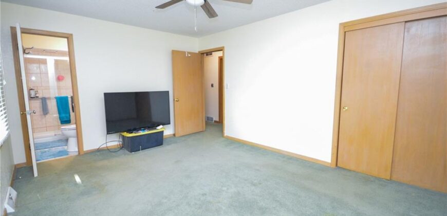 5238 N Wayne Avenue, Kansas City, MO 64118