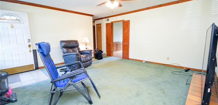5238 N Wayne Avenue, Kansas City, MO 64118