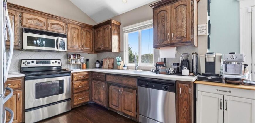 519 Holt Drive, Liberty, MO 64068