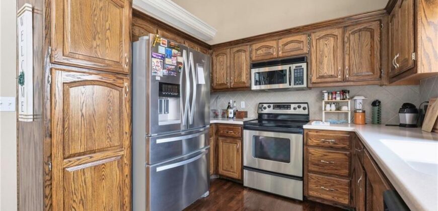 519 Holt Drive, Liberty, MO 64068
