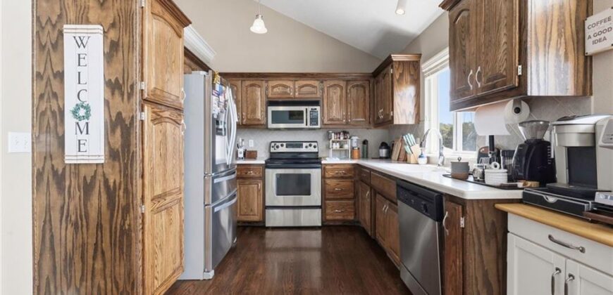 519 Holt Drive, Liberty, MO 64068