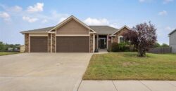 200 Rock Creek Terrace, Smithville, MO 64089