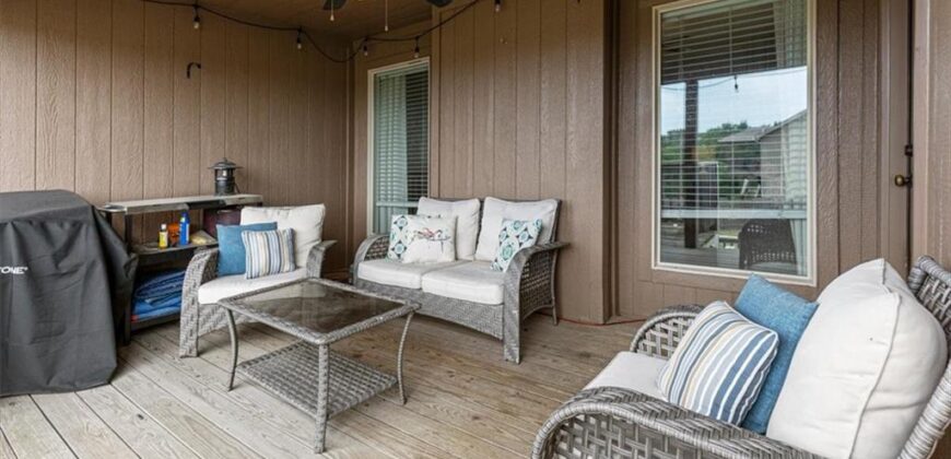 200 Rock Creek Terrace, Smithville, MO 64089