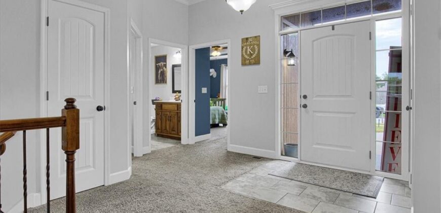 200 Rock Creek Terrace, Smithville, MO 64089