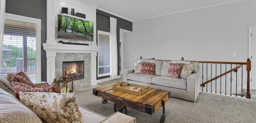200 Rock Creek Terrace, Smithville, MO 64089