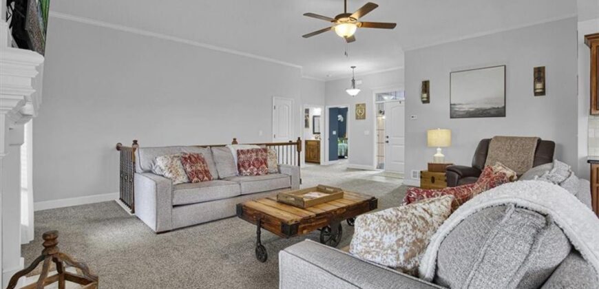 200 Rock Creek Terrace, Smithville, MO 64089