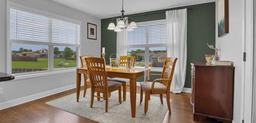 200 Rock Creek Terrace, Smithville, MO 64089