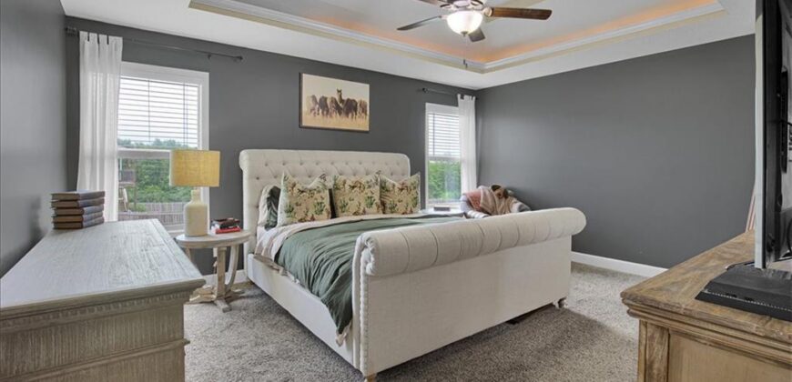 200 Rock Creek Terrace, Smithville, MO 64089