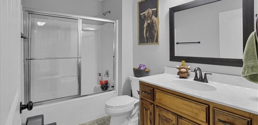 200 Rock Creek Terrace, Smithville, MO 64089