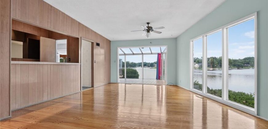 1109 NW South Shore Drive, Lake Waukomis, MO 64151
