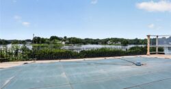 1109 NW South Shore Drive, Lake Waukomis, MO 64151