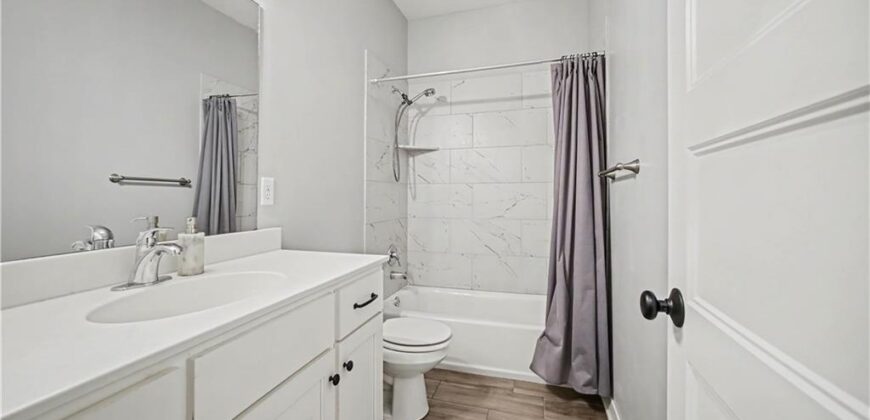 6004 NE 120th Street, Kansas City, MO 64156