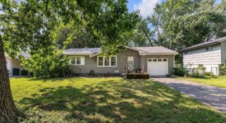 7414 Park Forest Lane, Kansas City, MO 64152