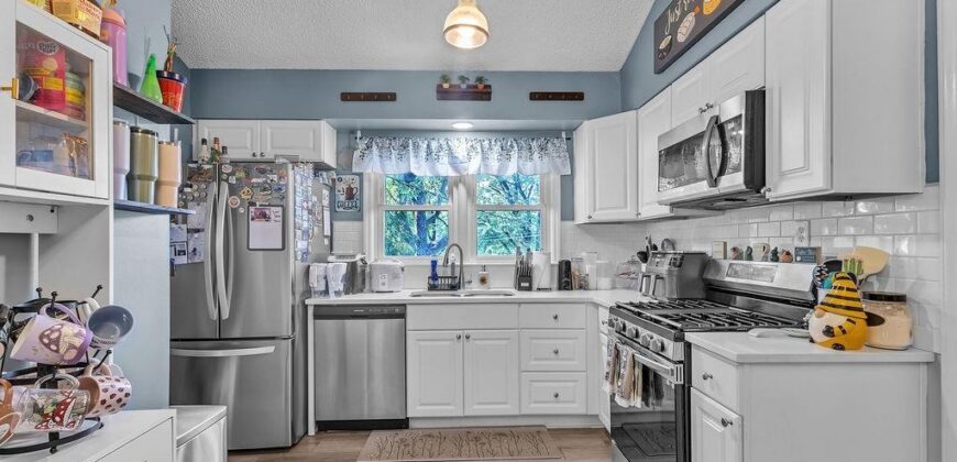 7414 Park Forest Lane, Kansas City, MO 64152