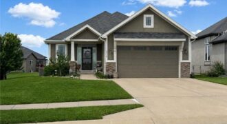 6118 NW 95th Street, Kansas City, MO 64154