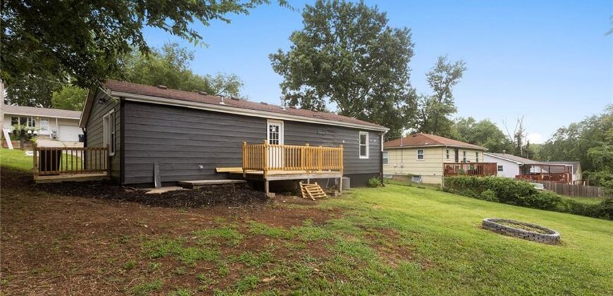 3628 N Cypress Avenue, Kansas City, MO 64117