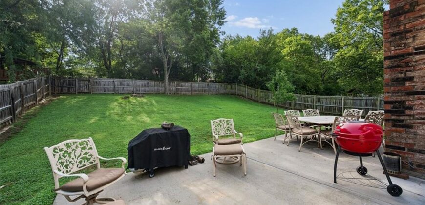 7833 N Michigan Avenue, Kansas City, MO 64118