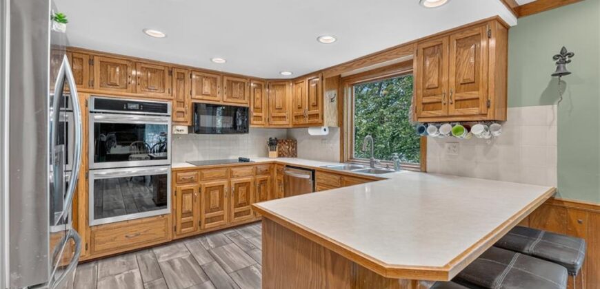 5129 NW Walden Drive, Kansas City, MO 64151