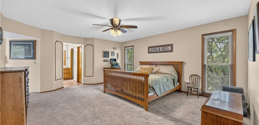 5129 NW Walden Drive, Kansas City, MO 64151