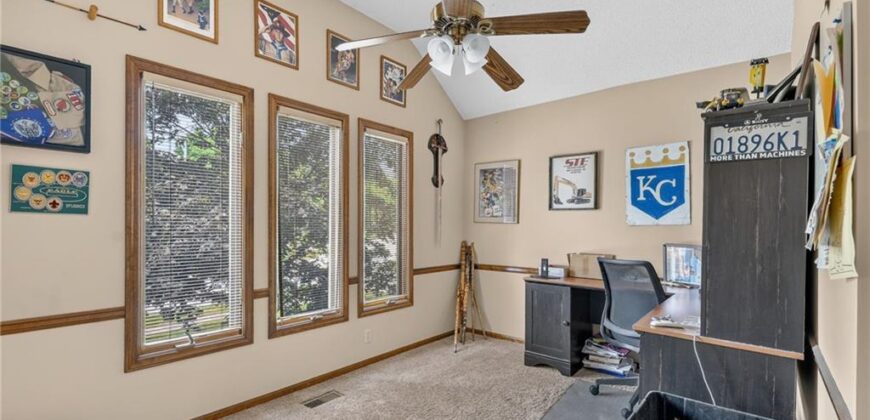 5129 NW Walden Drive, Kansas City, MO 64151