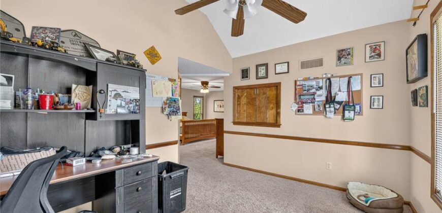 5129 NW Walden Drive, Kansas City, MO 64151