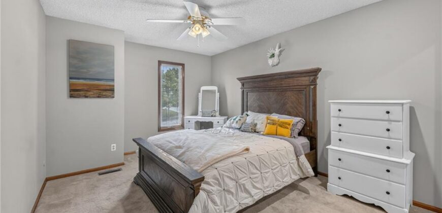 5129 NW Walden Drive, Kansas City, MO 64151