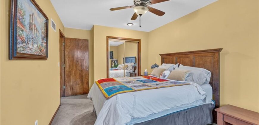 5129 NW Walden Drive, Kansas City, MO 64151