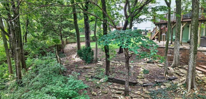 5129 NW Walden Drive, Kansas City, MO 64151