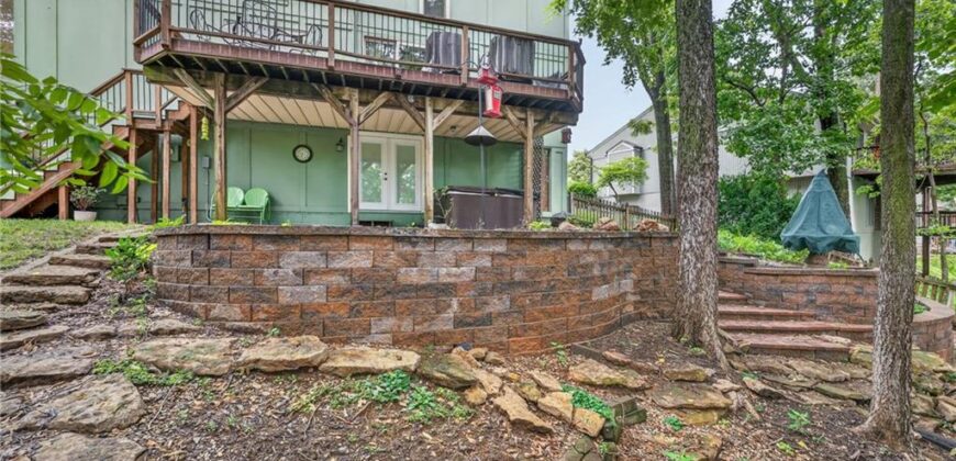 5129 NW Walden Drive, Kansas City, MO 64151