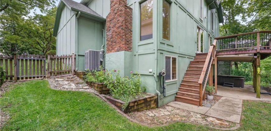 5129 NW Walden Drive, Kansas City, MO 64151