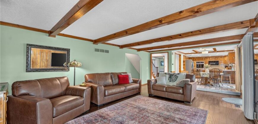 5129 NW Walden Drive, Kansas City, MO 64151