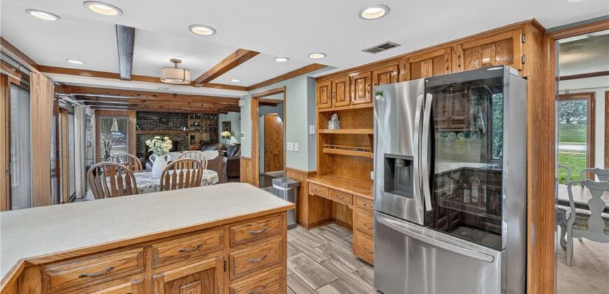 5129 NW Walden Drive, Kansas City, MO 64151