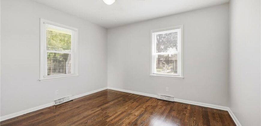 6807 N Brookside Road, Pleasant Valley, MO 64068
