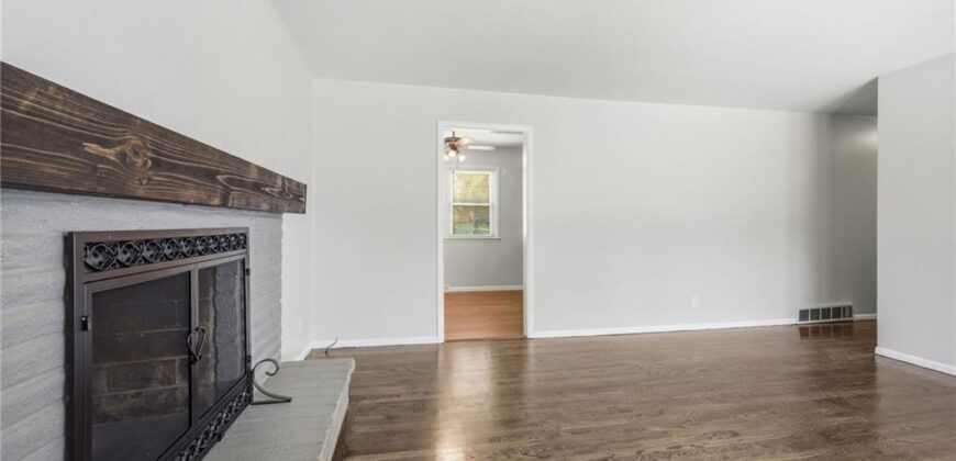 6807 N Brookside Road, Pleasant Valley, MO 64068
