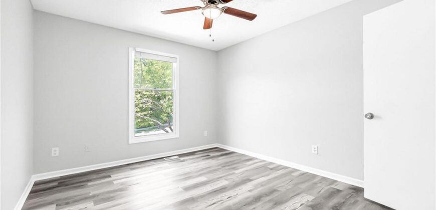 805 Black Oak Drive, Liberty, MO 64068