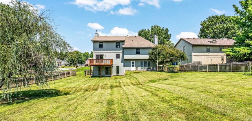 805 Black Oak Drive, Liberty, MO 64068