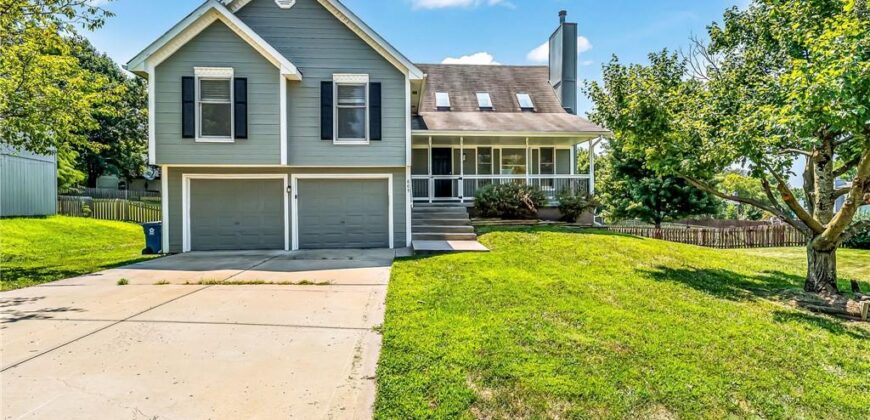 805 Black Oak Drive, Liberty, MO 64068