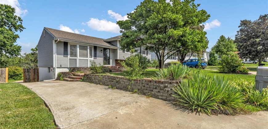 1304 NW 65th Terrace, Kansas City, MO 64118