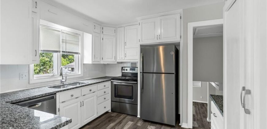 1304 NW 65th Terrace, Kansas City, MO 64118