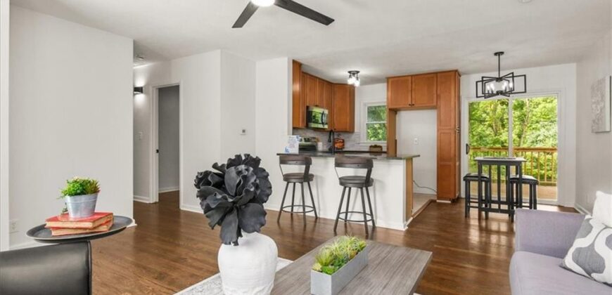 1002 S Main Street, Liberty, MO 64068