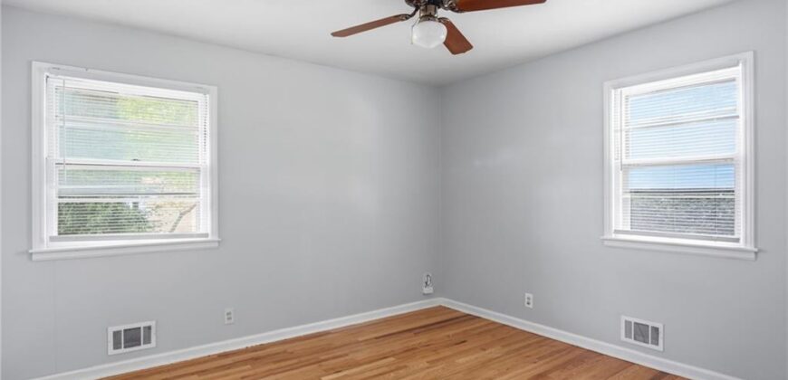 423 Monterey Avenue, Liberty, MO 64068