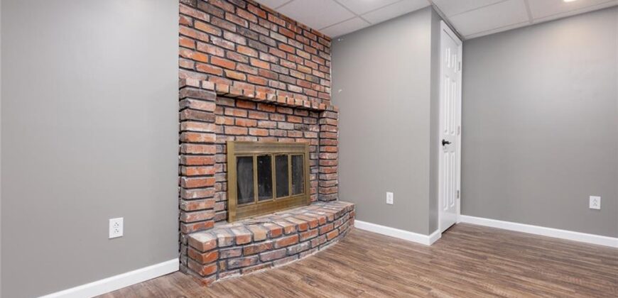 7914 N Garfield Avenue, Kansas City, MO 64118