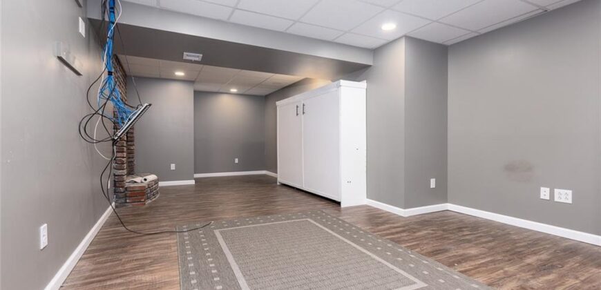 7914 N Garfield Avenue, Kansas City, MO 64118