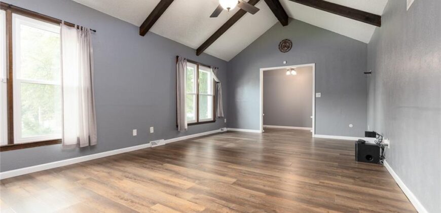 7914 N Garfield Avenue, Kansas City, MO 64118