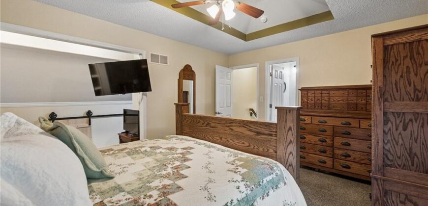 8715 NE 116th Street, Kansas City, MO 64157
