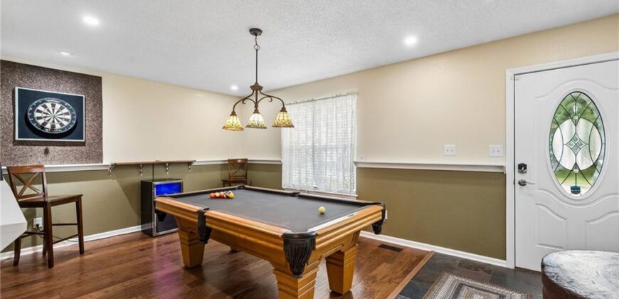 8715 NE 116th Street, Kansas City, MO 64157