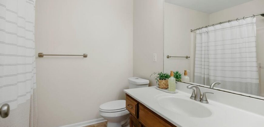 8116 NE 109TH Lane, Kansas City, MO 64157