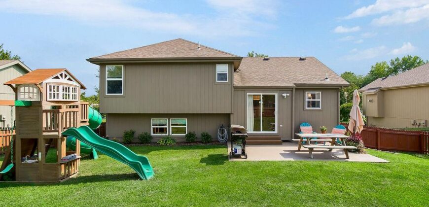 8116 NE 109TH Lane, Kansas City, MO 64157