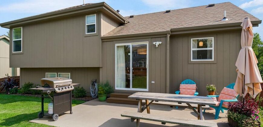 8116 NE 109TH Lane, Kansas City, MO 64157