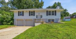 8815 N Grand Avenue, Kansas City, MO 64155